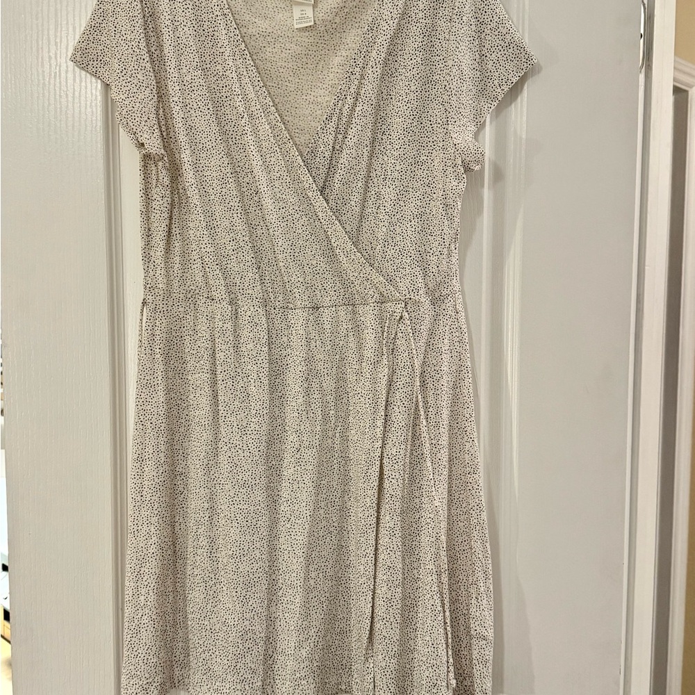 H&M White Patterned Mini Dress